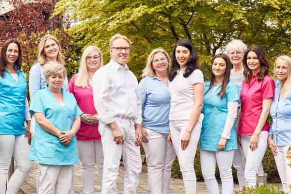 Bissfest Zahnmedizin Uerdingen: Verst&auml;rkung durch erfahrenen Zahnarzt oder Vorbereitungsassistent (m|w|d)